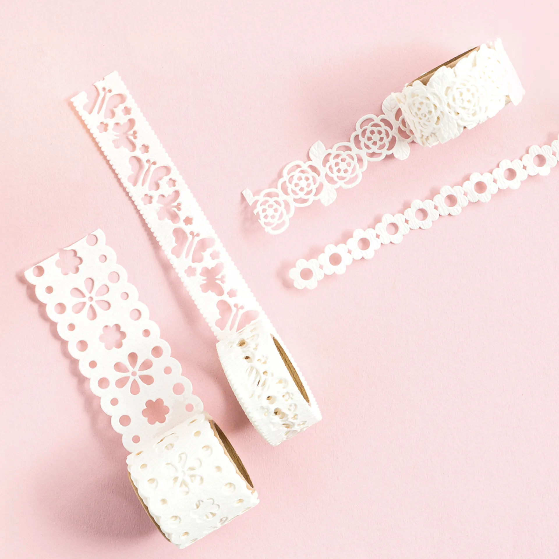 Papierspitze selbstklebend, 4 Rollen à 1 m