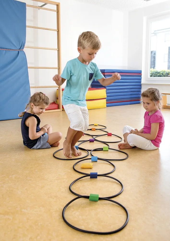 beleduc Hüpf- und Wurfspiel mit Zahlen, 15-tlg.