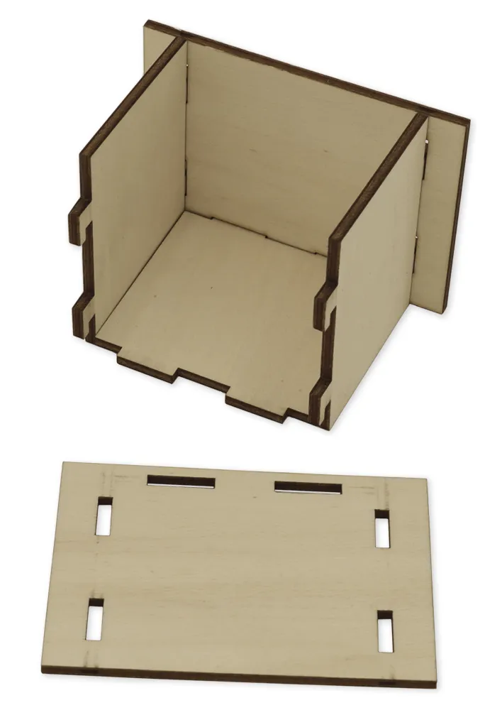 Jahreskalender aus Holz, ca. 38 x 60 cm