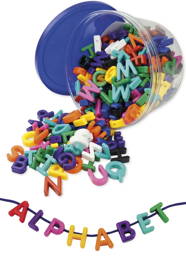 Groß-Buchstaben zum Auffädeln, farbig sortiert, 276-tlg. in Box