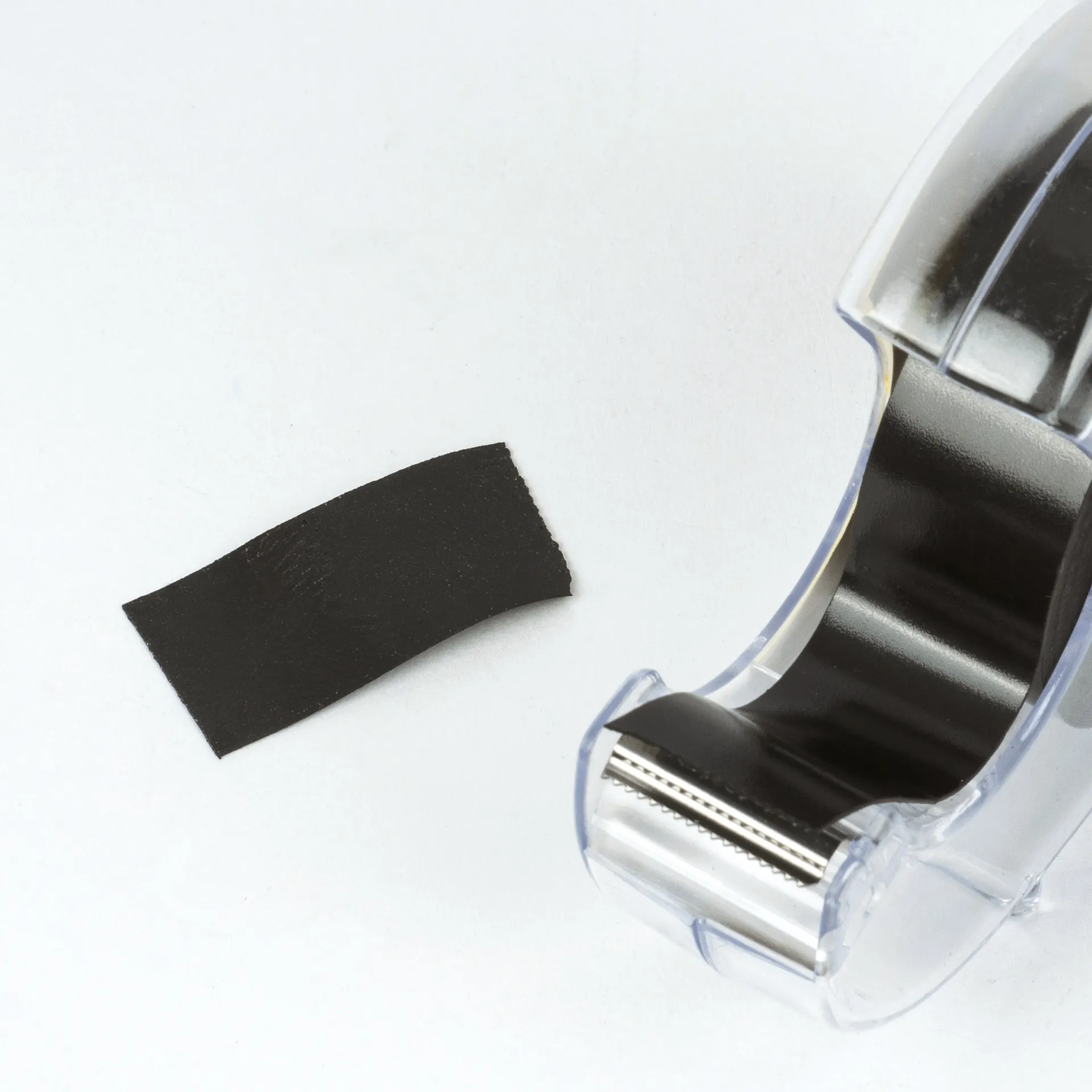 Magnet-Streifen-Abroller, selbstklebend, 19 mm, 8 m