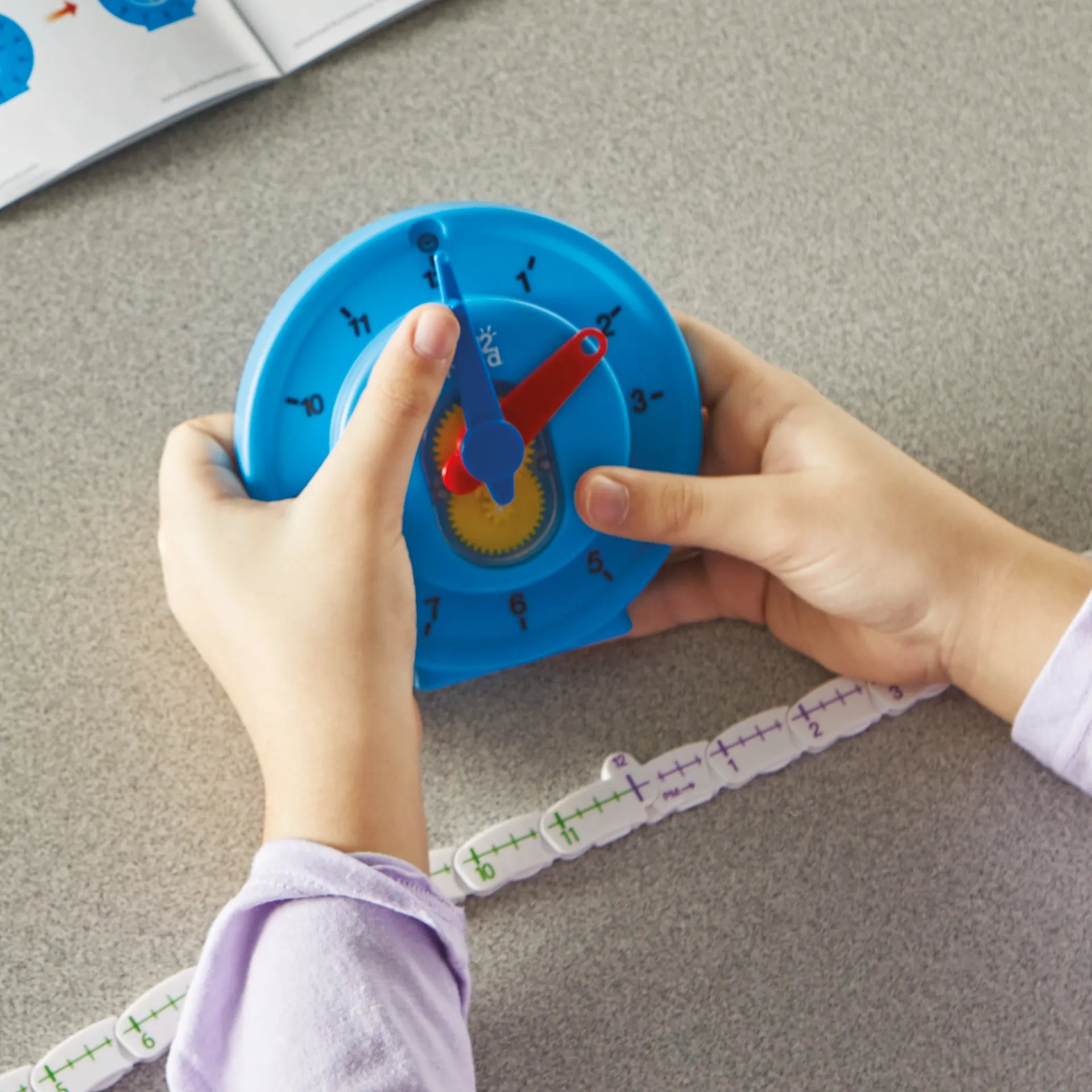 Schüler-Lern-Uhr mit Zahlenstrahl, 11 cm ø