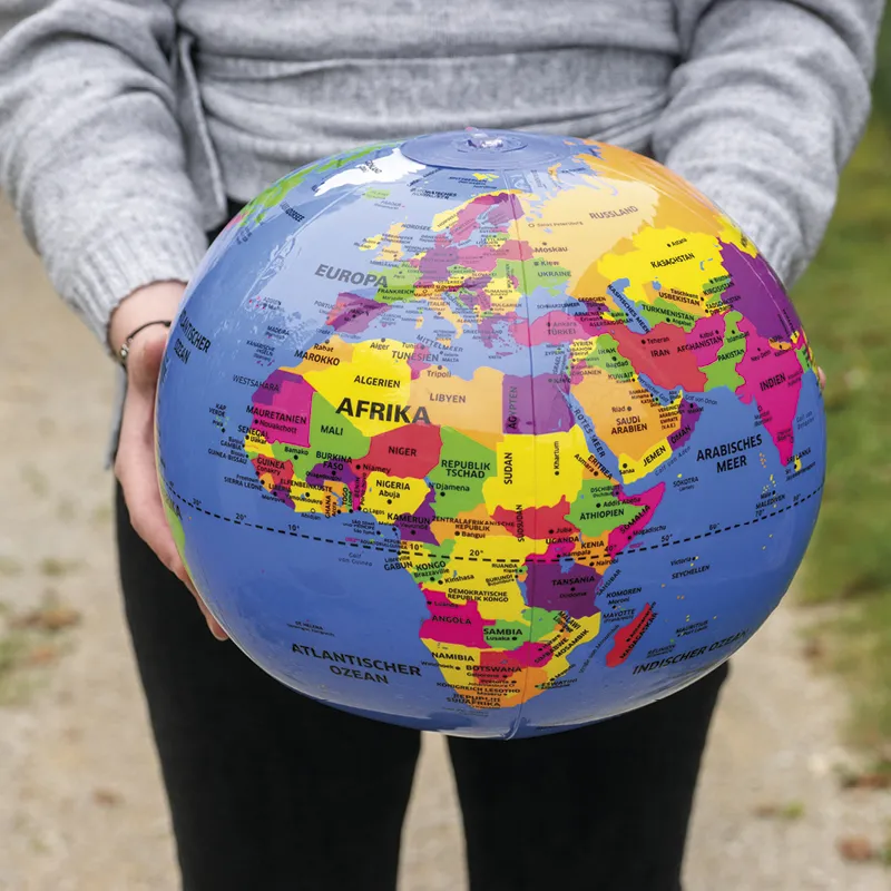 Globus-Ball, Beschriftung deutsch, ca. 30 cm ø