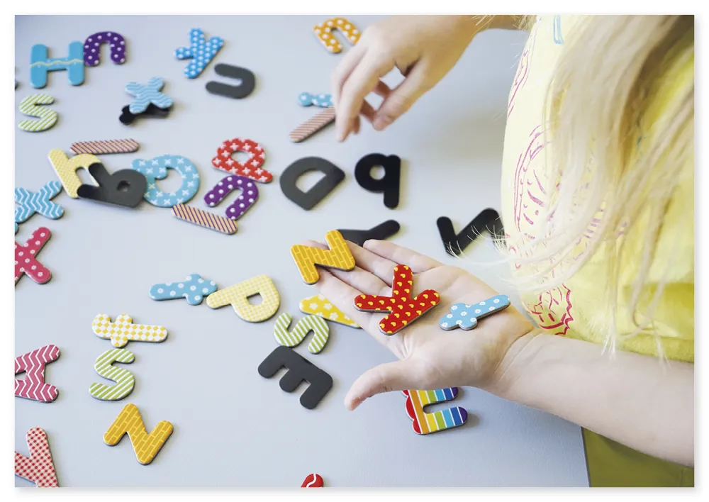 Magnet-Buchstaben in Box, ca. 45x45 mm, 100-tlg.