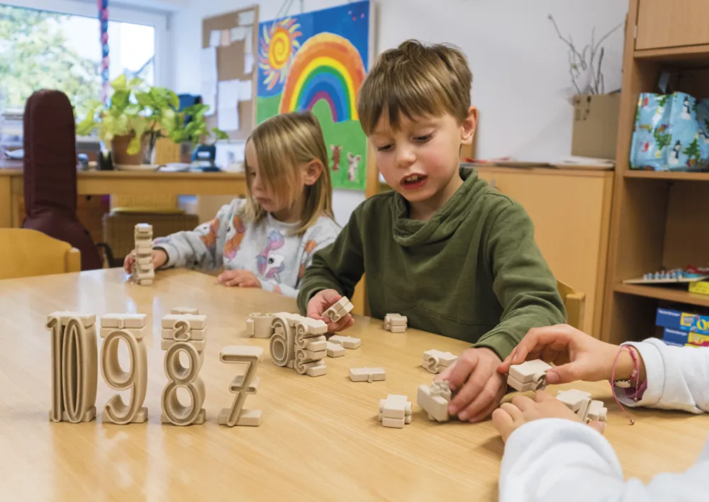 Stapel-Zahlen "Zahl-auf-Zahl", 11-tlg., naturfarben