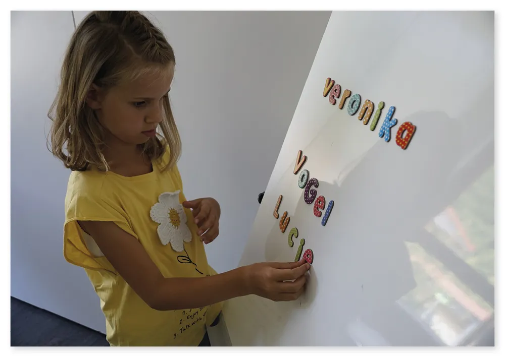 Magnet-Buchstaben in Box, ca. 45x45 mm, 100-tlg.