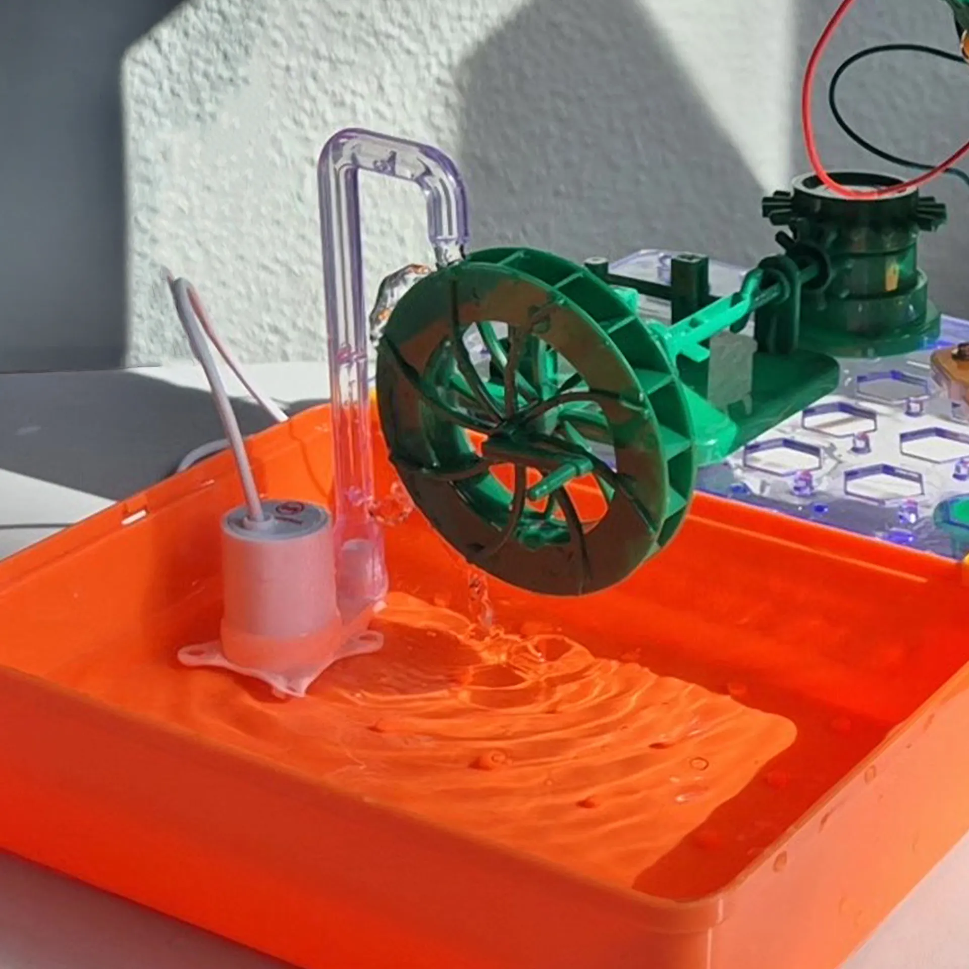 Hagemann Elektro-Experimentierset Wassermühle mit Solarpumpe