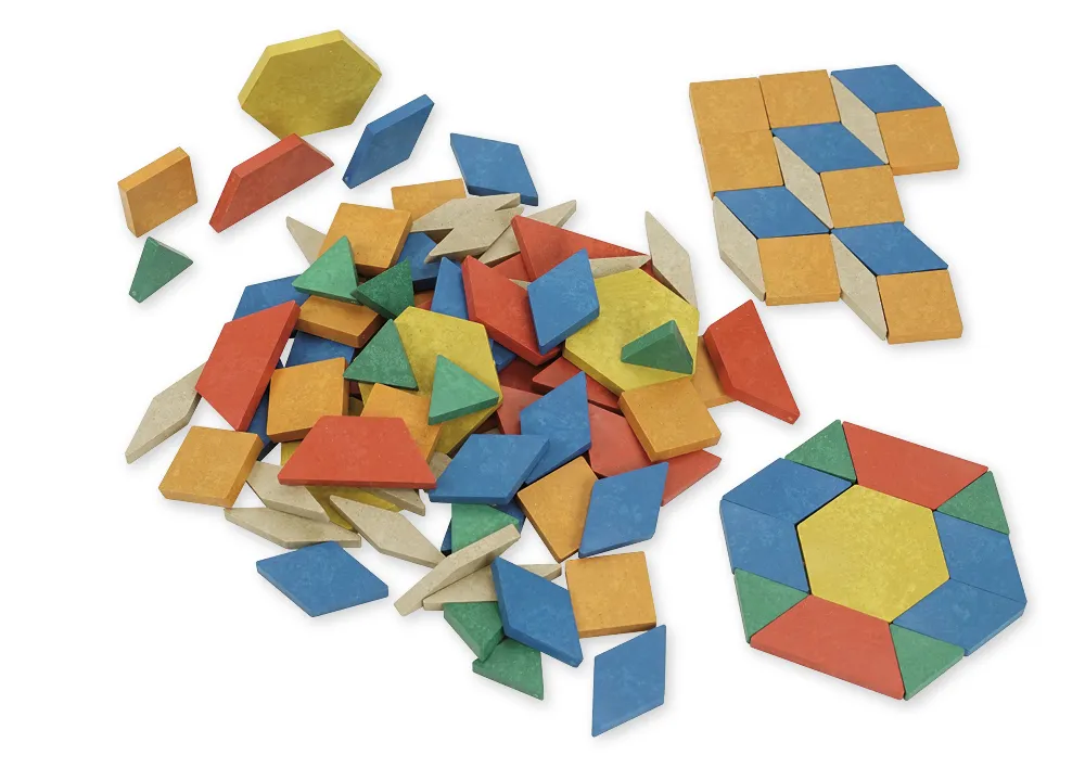 Geometrische Flächen aus RE-Wood, 250 Stück