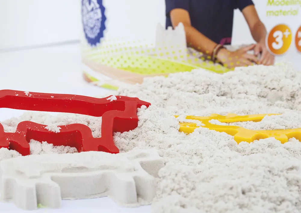 Modelliersand farbig, 750 g