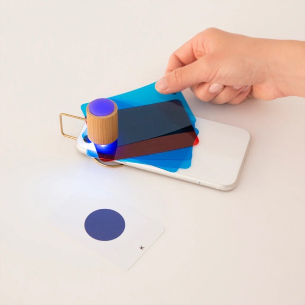 Handy-Farbmischer mit Spielkarten